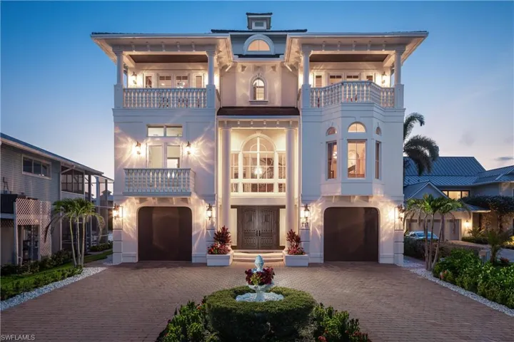 217 Bayfront Dr, Bonita Springs, Florida 34134
