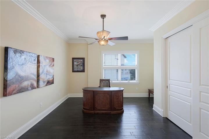 Den/ 4th Bedroom
