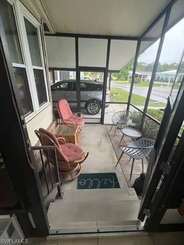 Screened Lanai with healthy amount of natural light