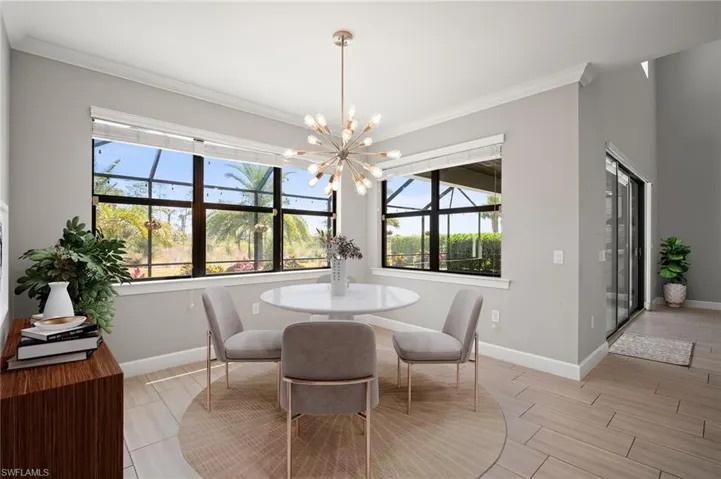 Casual Dining Area