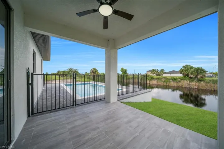 View of patio / terrace with ceiling fan