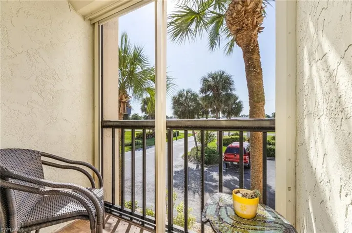 6979 Winkler RD # 224, FORT MYERS FL 33919