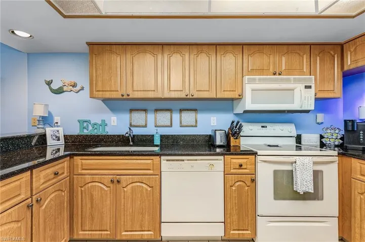 6979 Winkler RD # 224, FORT MYERS FL 33919