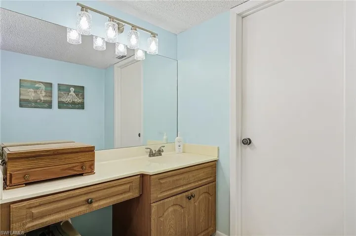 6979 Winkler RD # 224, FORT MYERS FL 33919