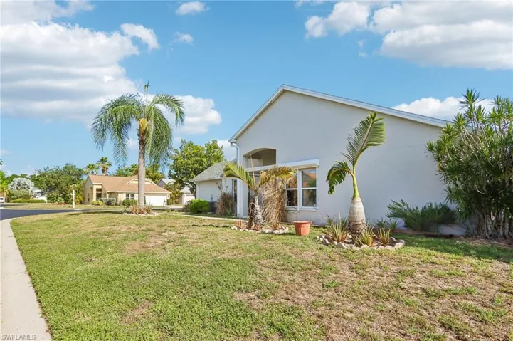 15237 Cricket Ln, Fort Myers, Florida 33919