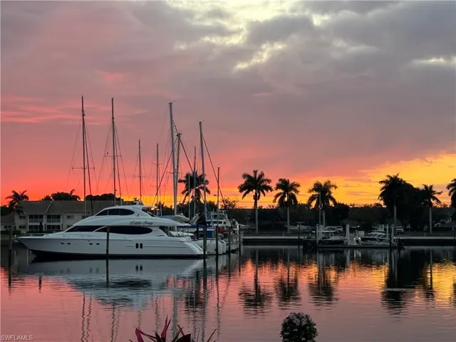 326 Stella Maris Dr S, Naples, Florida 34114