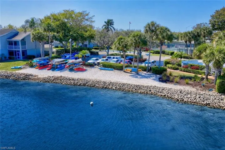 Kayak / Beach Area