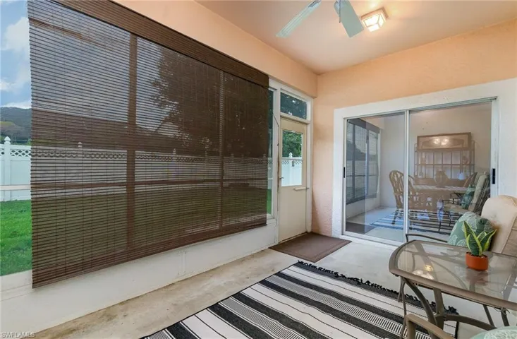 Sunroom / solarium with ceiling fan