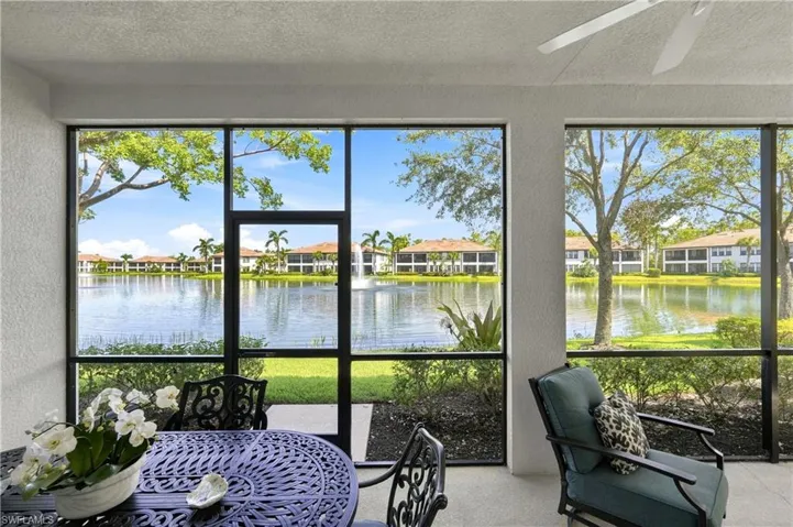 15145 Palmer Lake Cir 103, Naples, Florida 34109