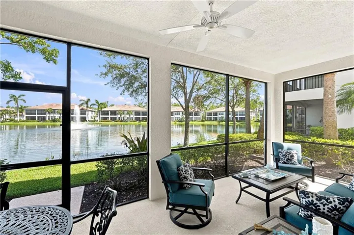 15145 Palmer Lake Cir 103, Naples, Florida 34109