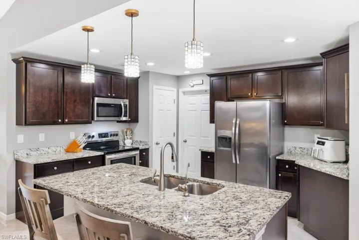 101 Nw 25th Ter, Cape Coral, Florida 33993
