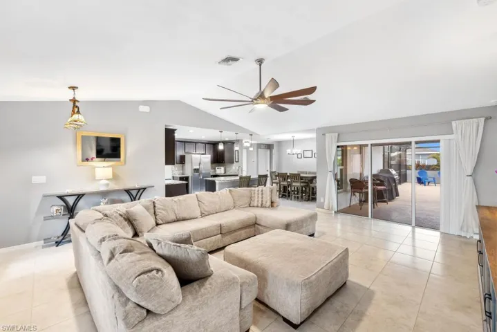 101 Nw 25th Ter, Cape Coral, Florida 33993