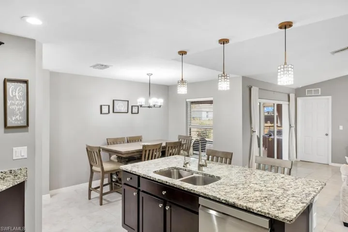 101 Nw 25th Ter, Cape Coral, Florida 33993
