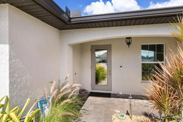 101 Nw 25th Ter, Cape Coral, Florida 33993