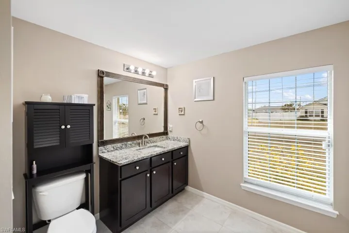 101 Nw 25th Ter, Cape Coral, Florida 33993