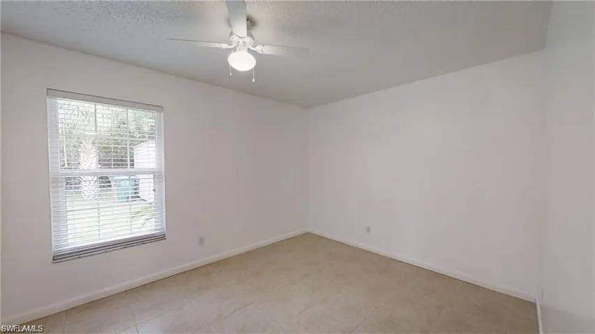 2303 Ne 6th St 3, Cape Coral, Florida 33909