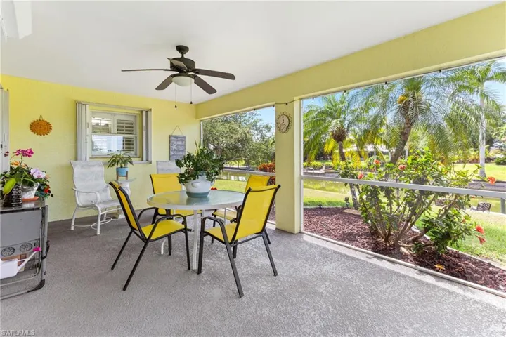 Sunroom / solarium with plenty of natural light