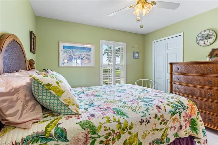 Bedroom with ceiling fan