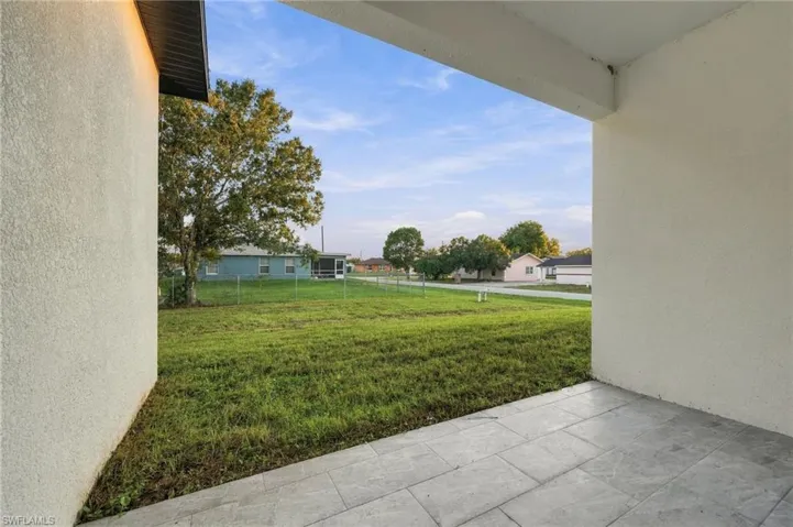 5231 6th St W, Lehigh Acres, Florida 33971