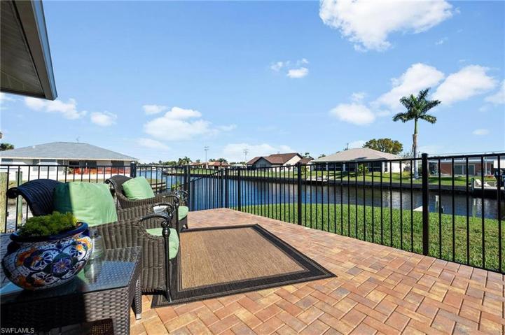 Additional outdoor paver patio with amazing views!