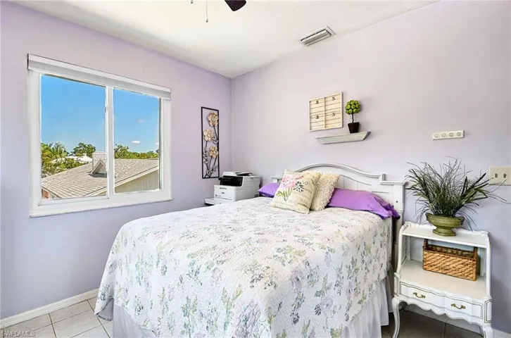 3rd Bedroom-upstairs