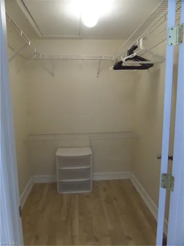 walk in closet