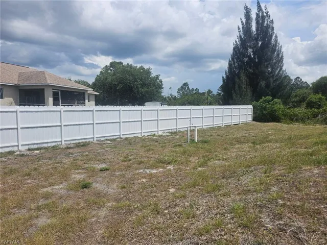 New Privacy Fence Installed In The Back Yard!