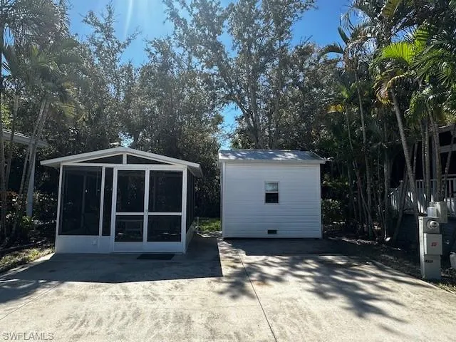 1490 Diamond Lake Cir, Naples, Florida 34114
