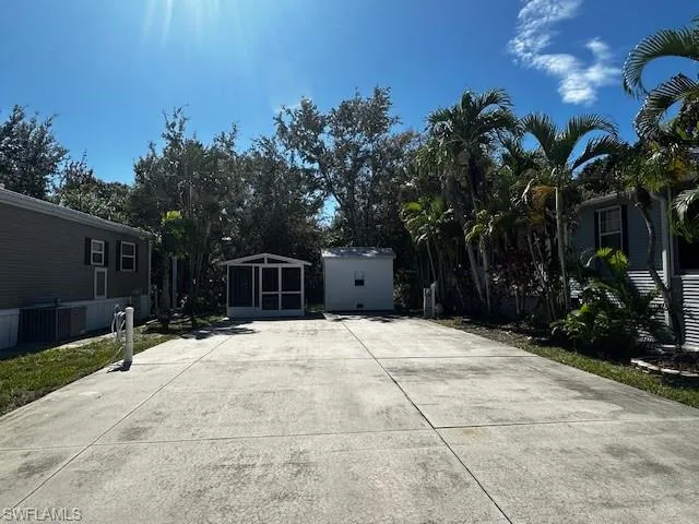 1490 Diamond Lake Cir, Naples, Florida 34114