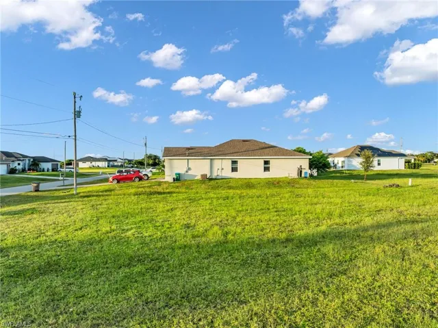 1425 Nw 31st Pl, Cape Coral, Florida 33993