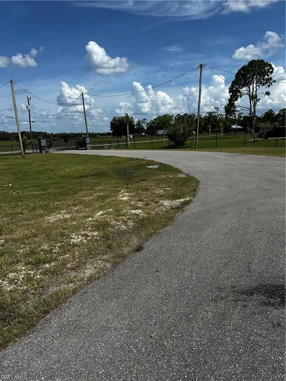 19781 Woodbridge LN, North Fort Myers, FL 33917,2025000223