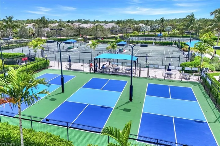9583 Curlew Dr, Naples, Florida 34120