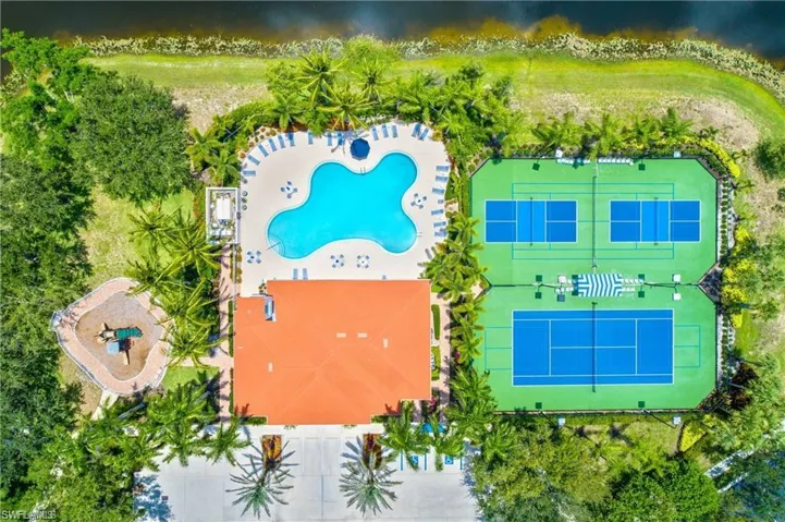 28010 Grossetto Way, Bonita Springs, Florida 34135