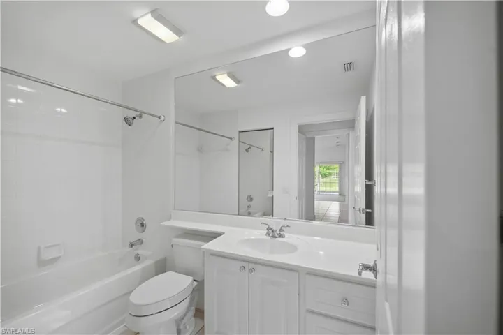 28010 Grossetto Way, Bonita Springs, Florida 34135