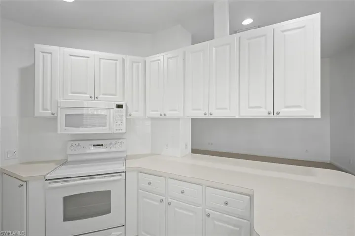 28010 Grossetto Way, Bonita Springs, Florida 34135