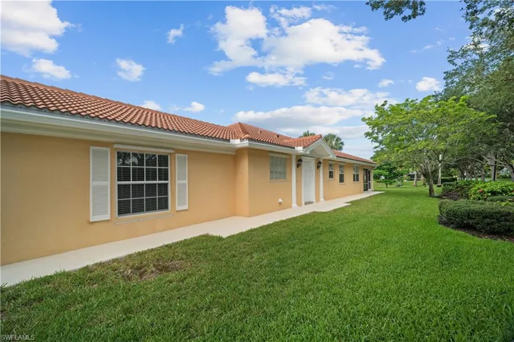 28010 Grossetto Way, Bonita Springs, Florida 34135