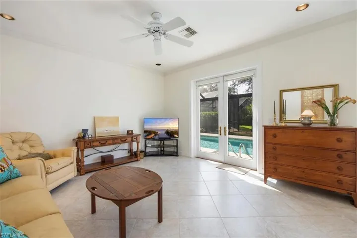 863  Turtle  CT, Naples, FL 34108