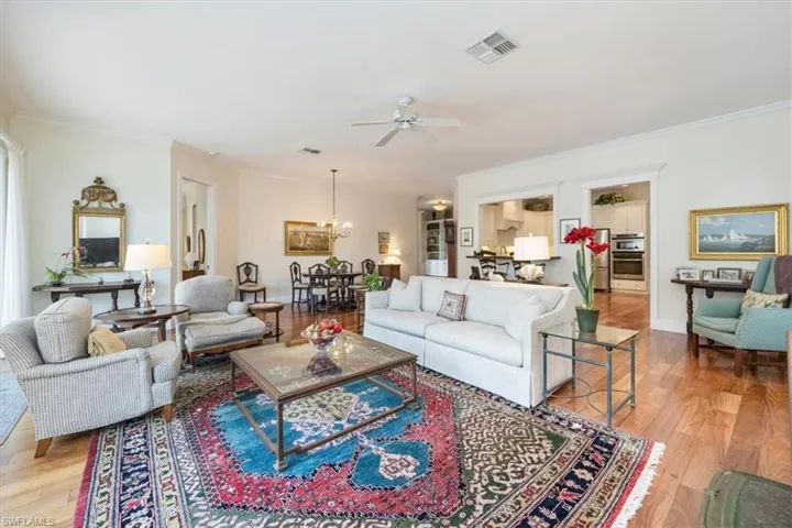 863  Turtle  CT, Naples, FL 34108