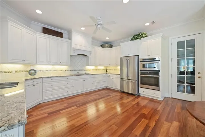 863  Turtle  CT, Naples, FL 34108