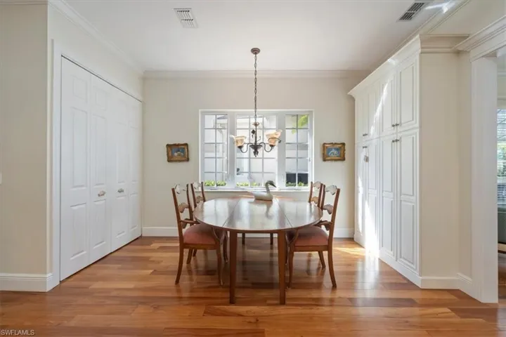 863  Turtle  CT, Naples, FL 34108