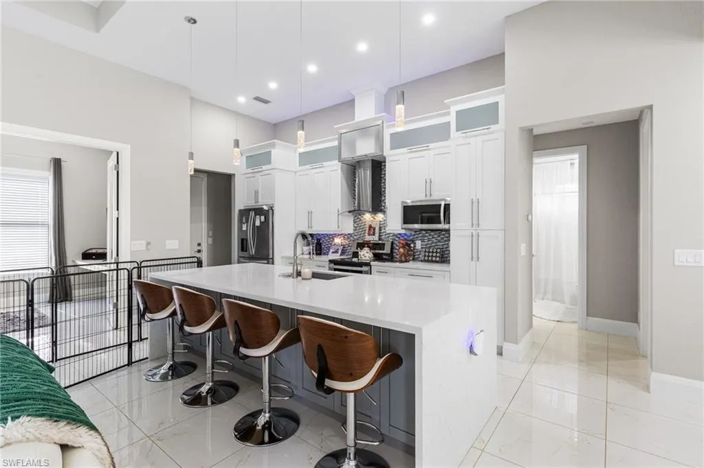 2300 23rd AVE, Cape Coral, FL 33993,225062511