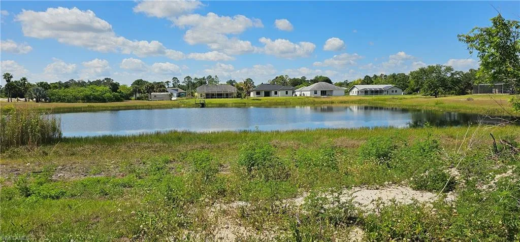 746  Chattman E ST, Lehigh Acres, FL 33974