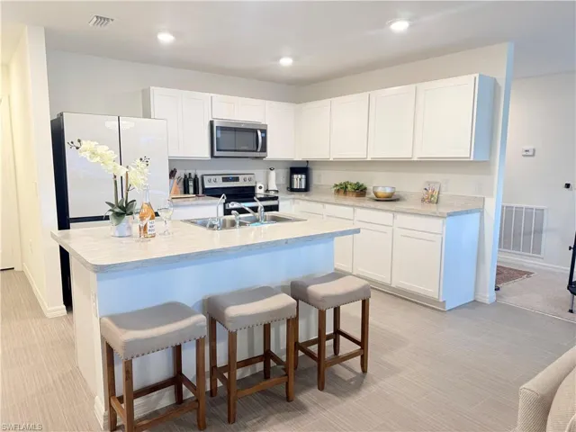 726 Nw Douglas Cir, Cape Coral, Florida 33993