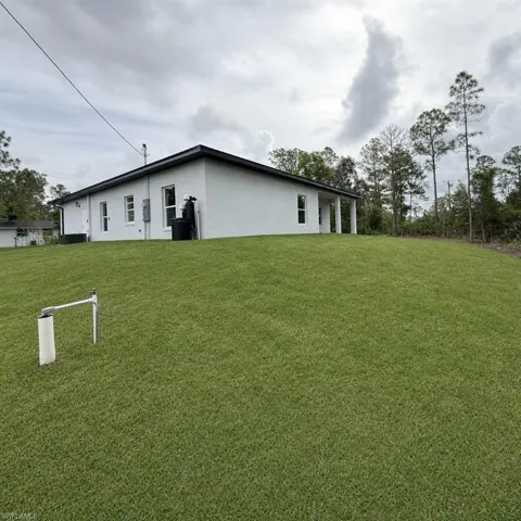 1103 W 10th St, Lehigh Acres, Florida 33972