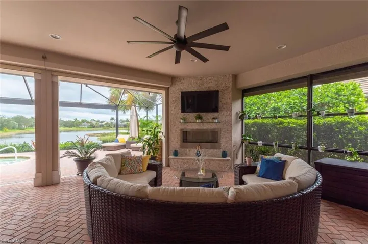 3750 Mossy Oak Dr, Fort Myers, Florida 33905