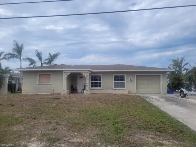 Siesta Isles.  1.2 miles from the Gulf of Mexico.    Many new homes being built on this street.