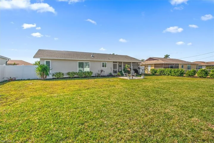 1817 Sw 40th St, Cape Coral, Florida 33914