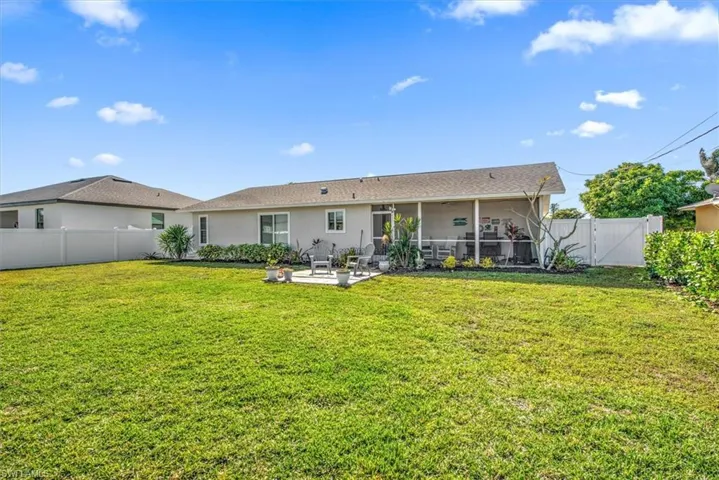1817 Sw 40th St, Cape Coral, Florida 33914