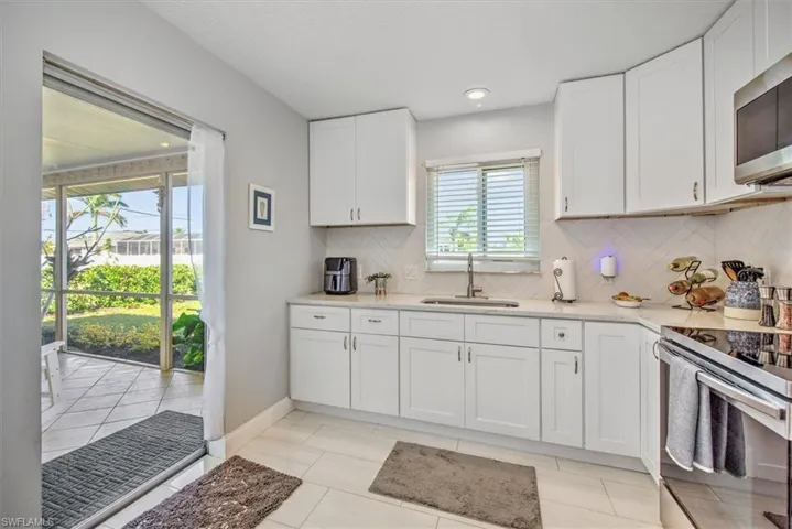 1817 Sw 40th St, Cape Coral, Florida 33914