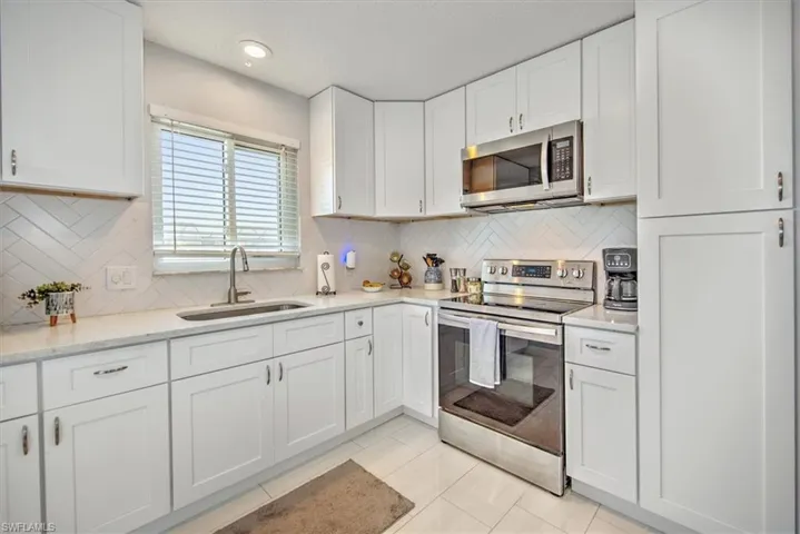 1817 Sw 40th St, Cape Coral, Florida 33914